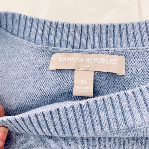 ❌SOLD❌EUC. Soft Banana republic pullover sweater! - Picture 2 of 7